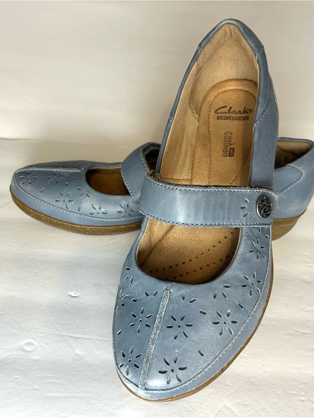 Clarks Womens Evrlay Bai Mary Jane Shoe Size 9M Gray Leather Low Wedge Flat